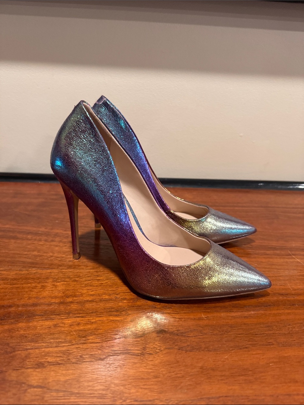 Also Iridescent Pointed-Toe Stiletto Pumps - Women -Size 6.5